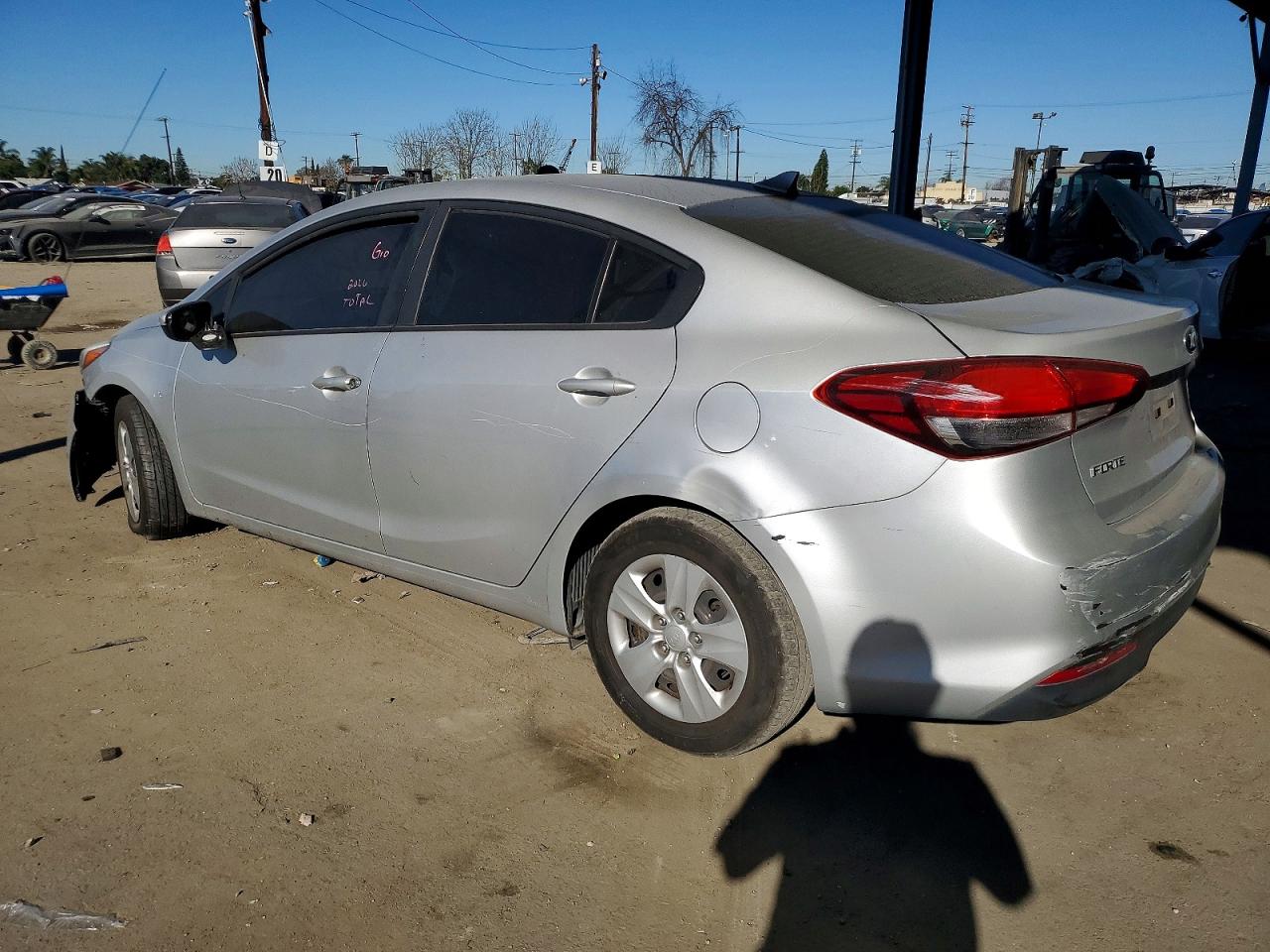 2017 KIA FORTE LX photo 2