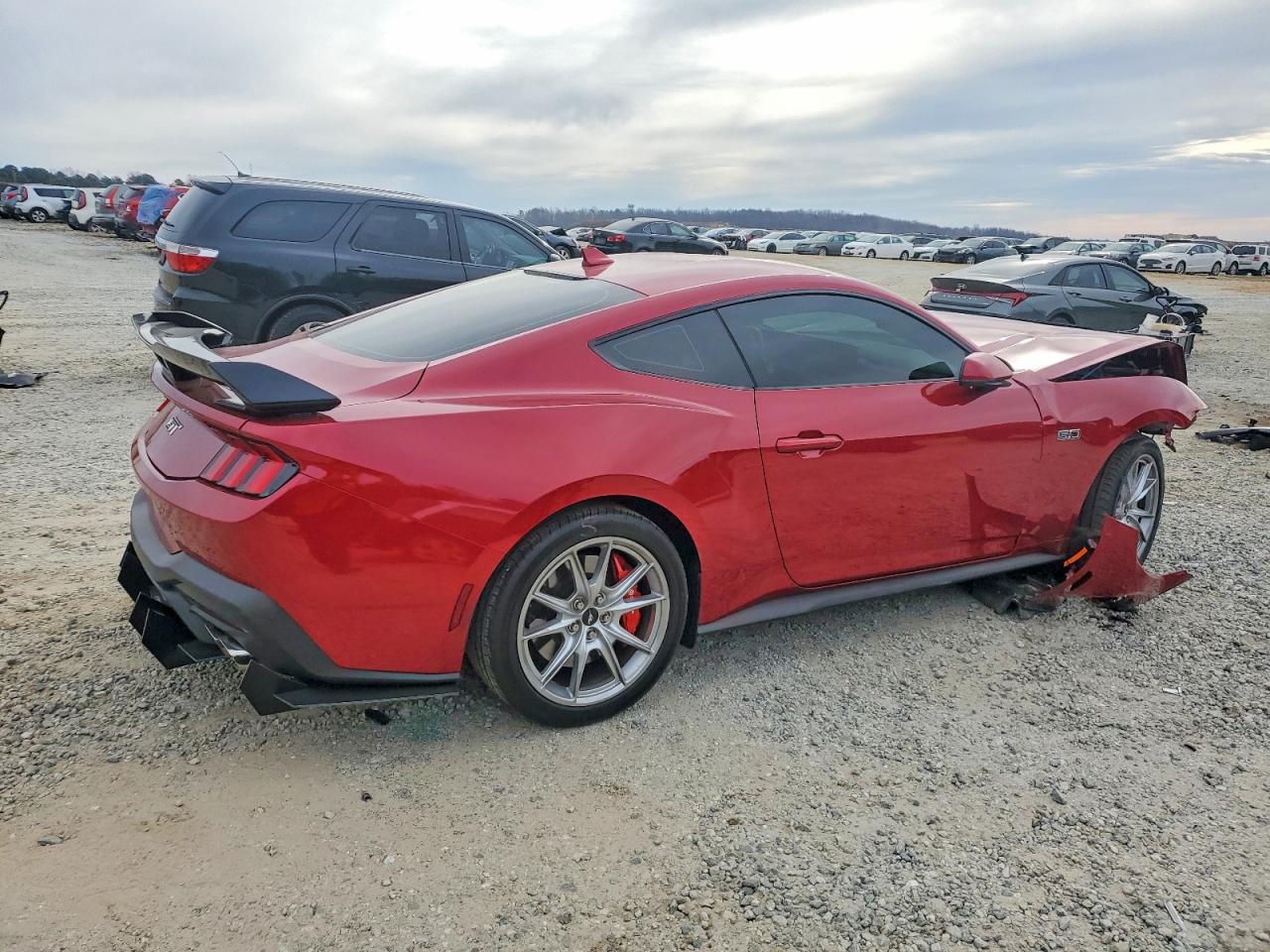 2024 FORD MUSTANG GT photo 3