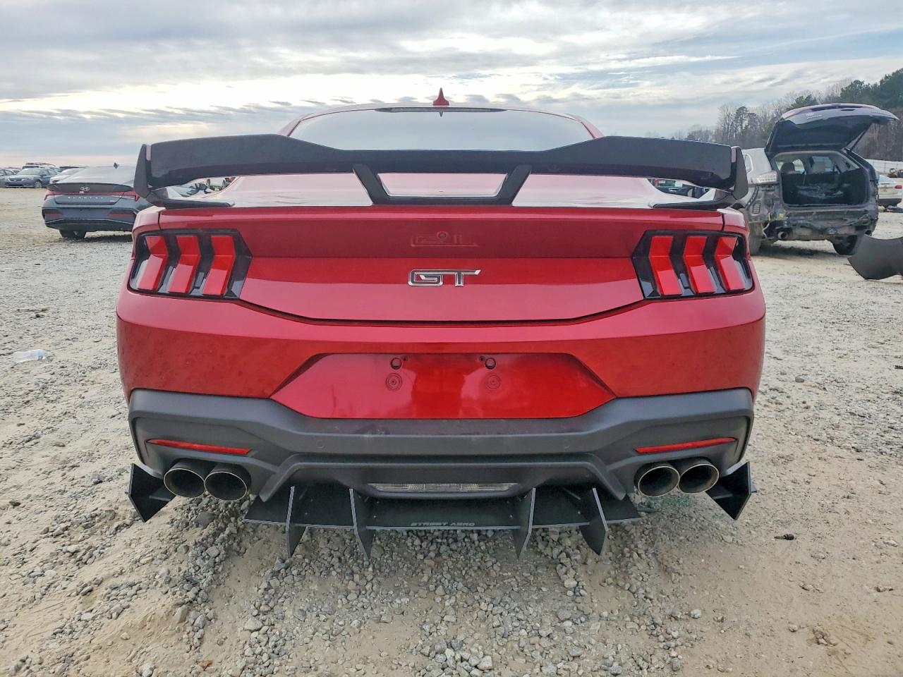 2024 FORD MUSTANG GT photo 6