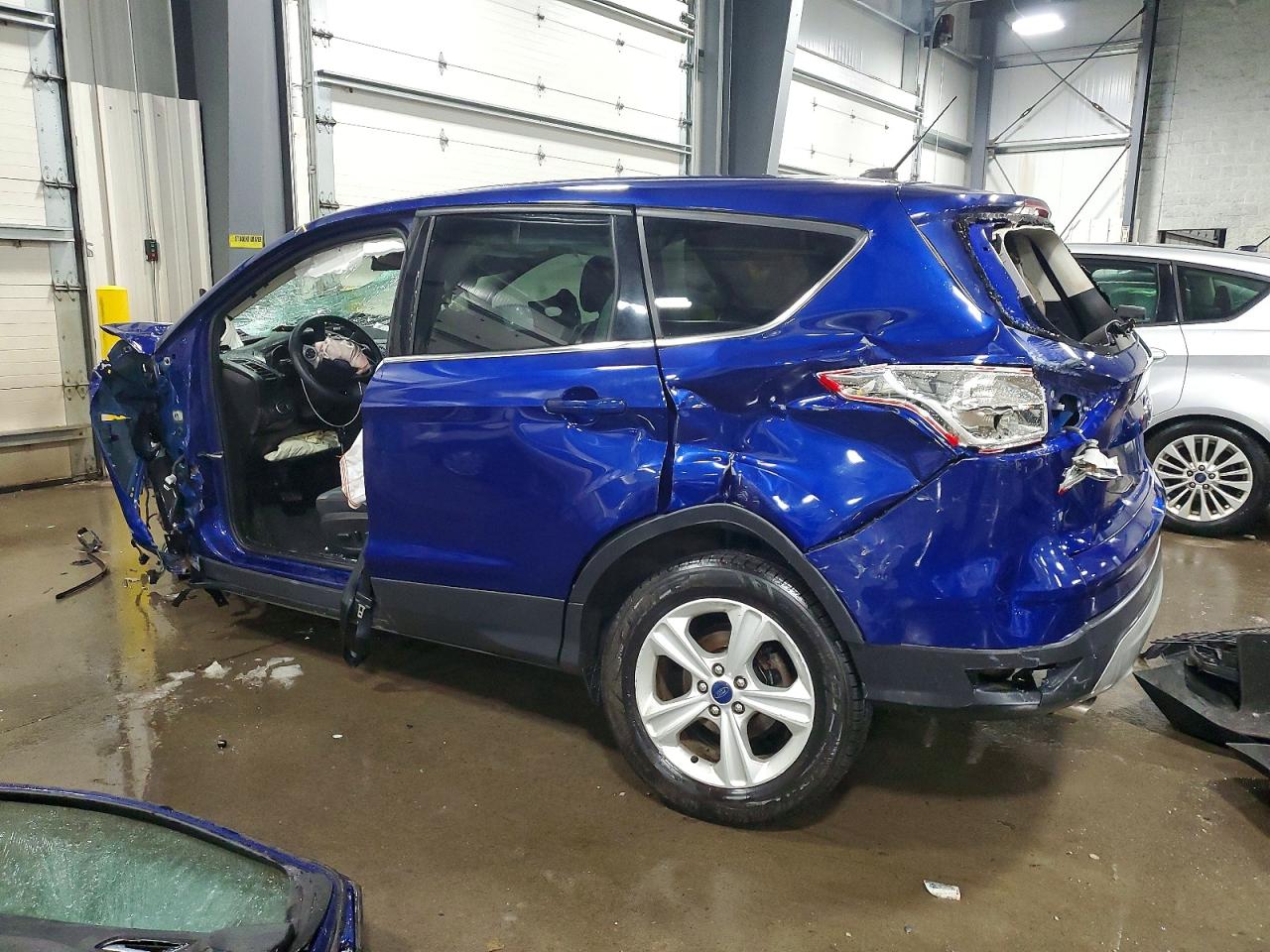 2016 FORD ESCAPE SE photo 2