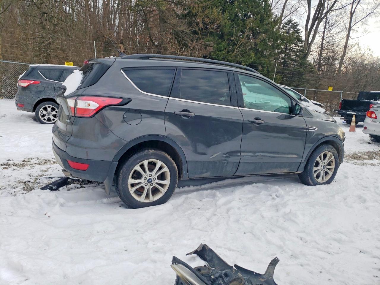 2018 FORD ESCAPE SEL photo 5