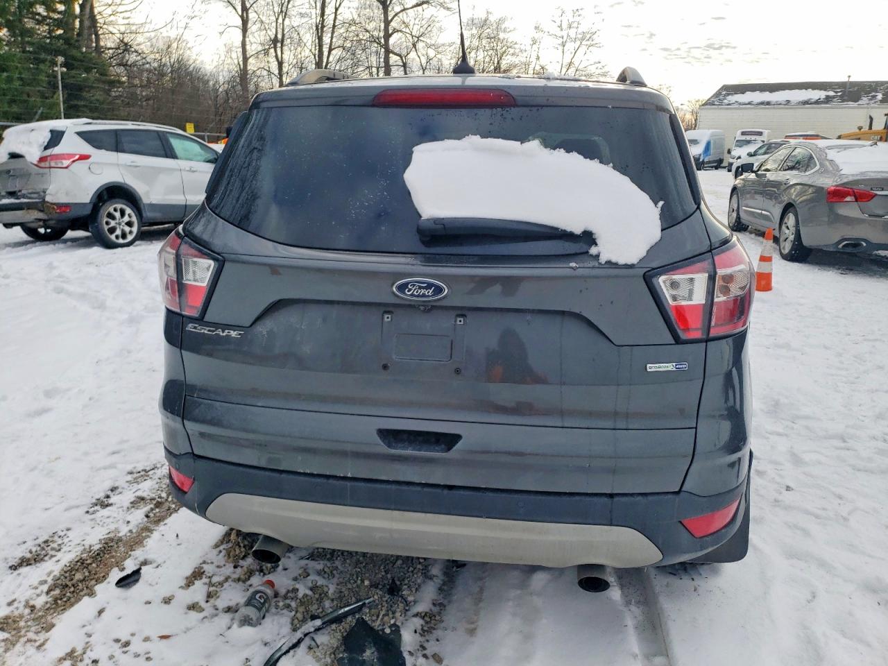 2018 FORD ESCAPE SEL photo 11