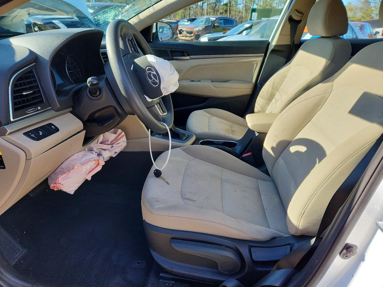2018 HYUNDAI ELANTRA SEL photo 7