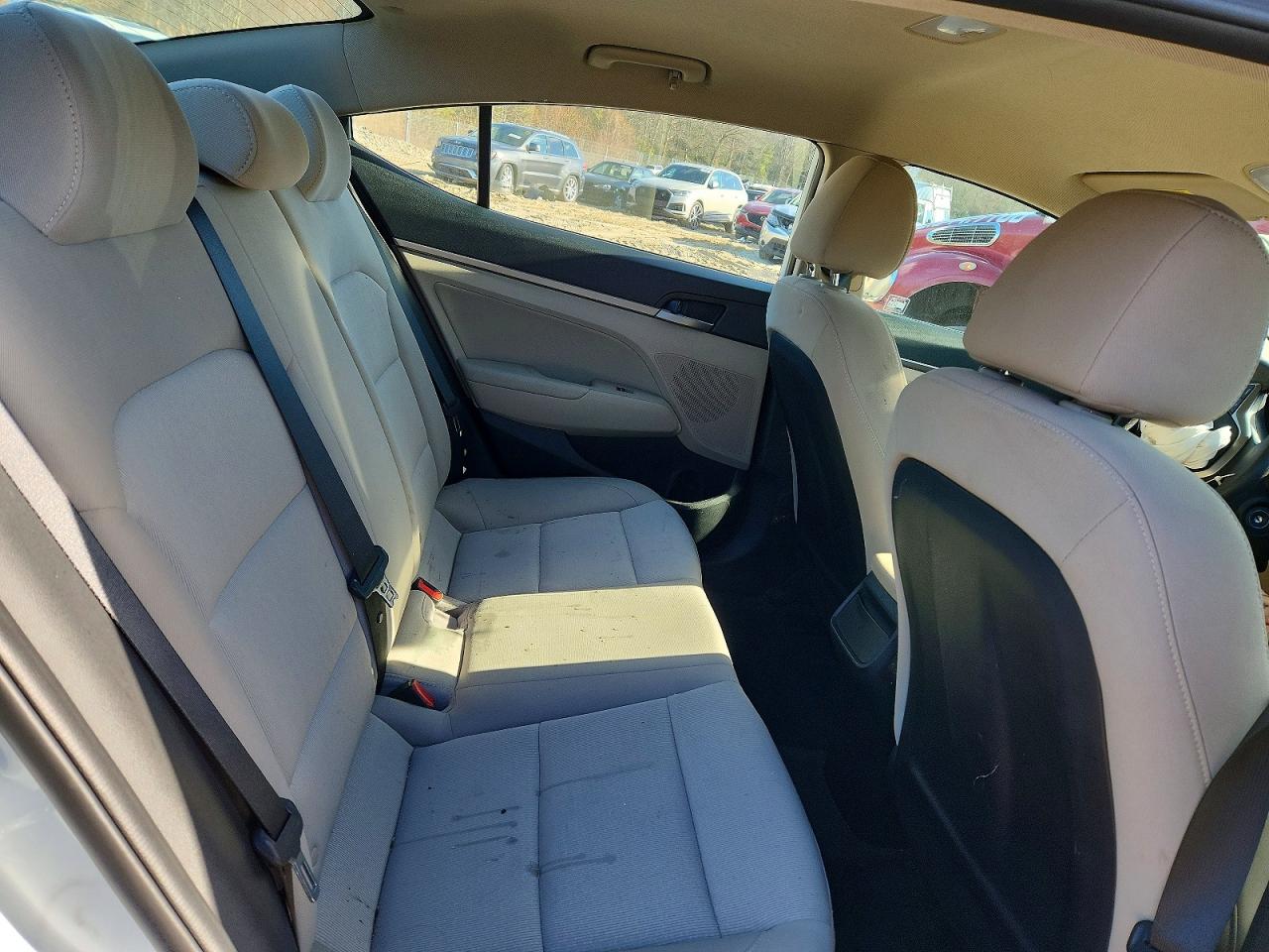 2018 HYUNDAI ELANTRA SEL photo 10
