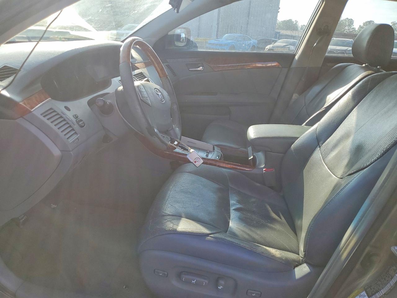 2005 TOYOTA AVALON XL photo 7