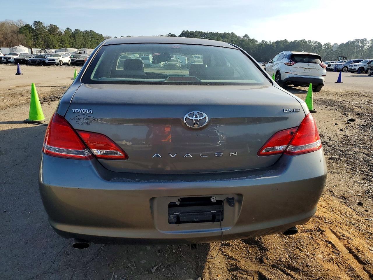 2005 TOYOTA AVALON XL photo 6