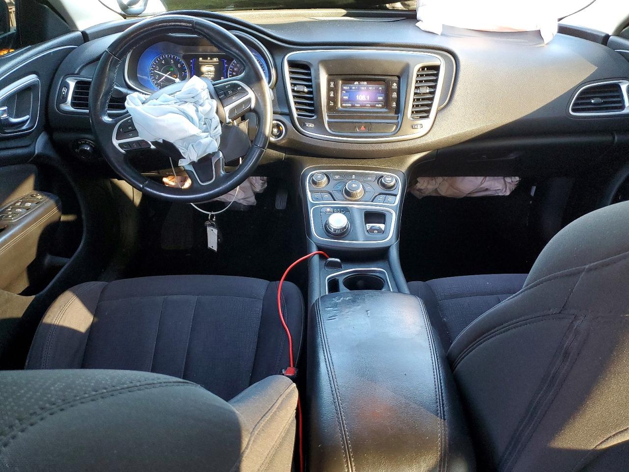 2015 CHRYSLER 200 LIMITED photo 8