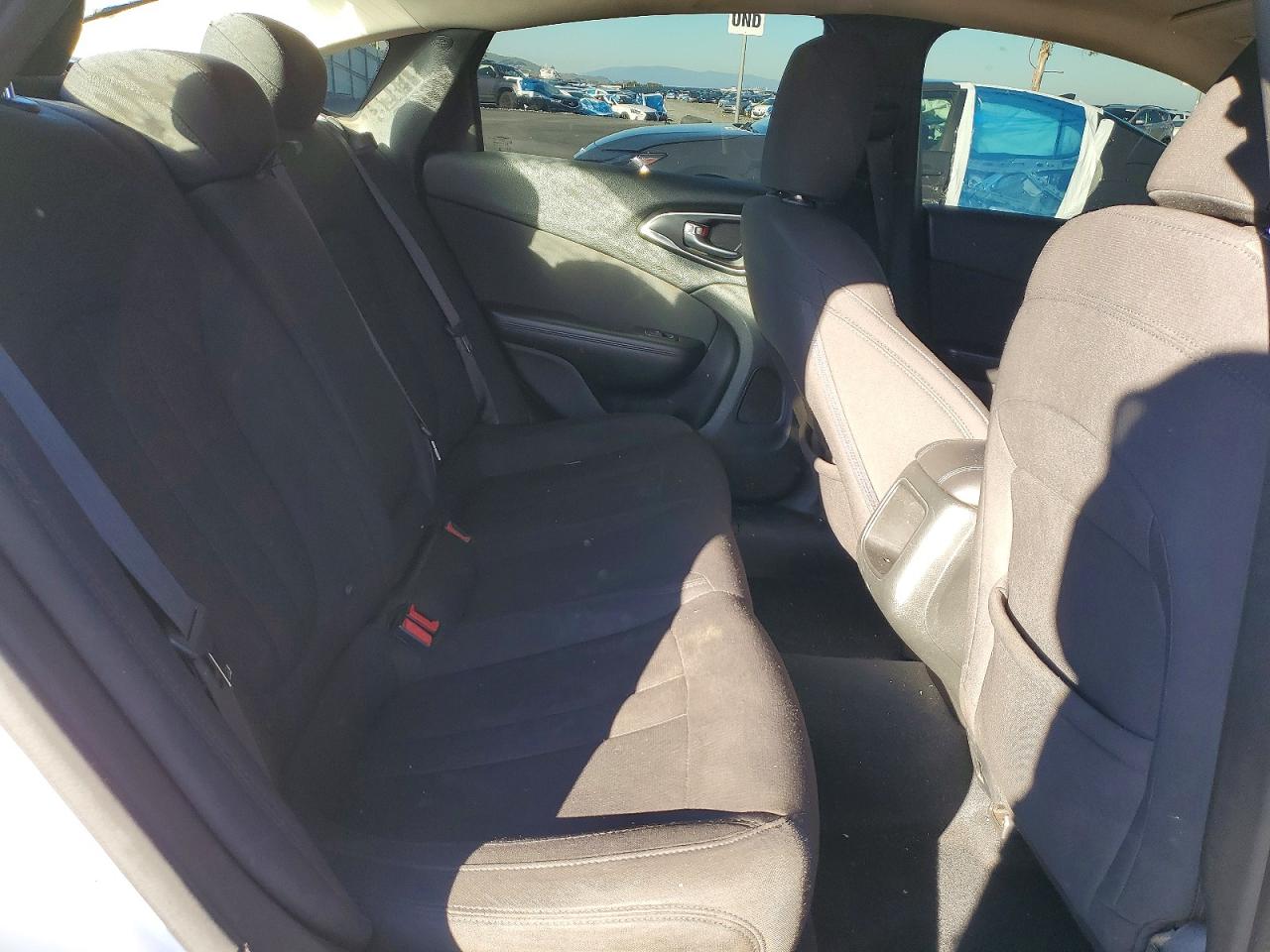 2015 CHRYSLER 200 LIMITED photo 10