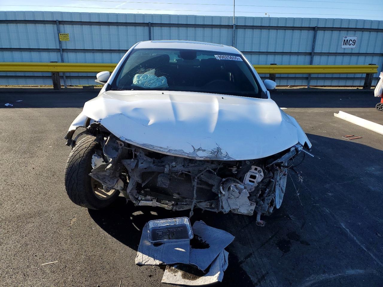 2015 CHRYSLER 200 LIMITED photo 5