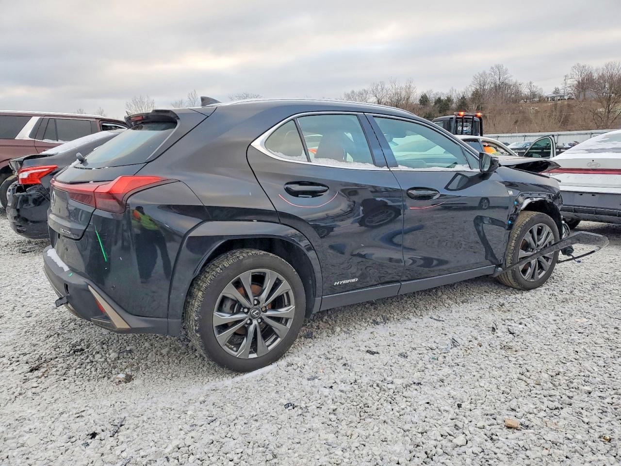 2022 LEXUS UX 250H BASE photo 3