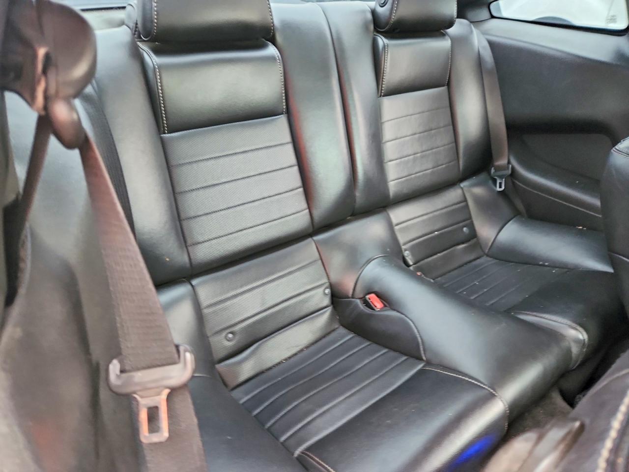 2013 FORD MUSTANG photo 10