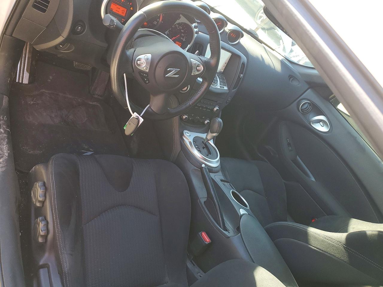 2017 NISSAN 370Z BASE photo 8