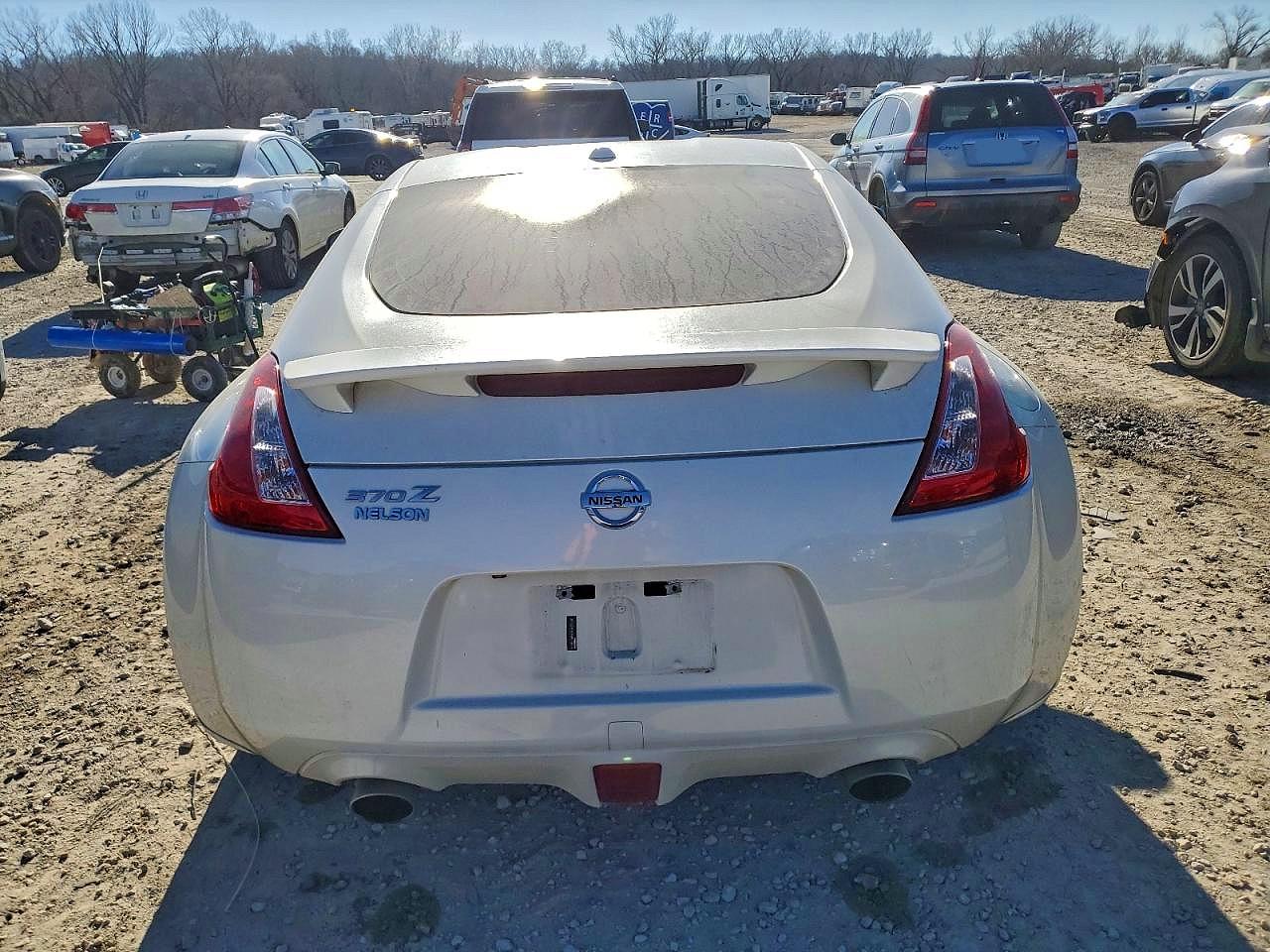 2017 NISSAN 370Z BASE photo 6