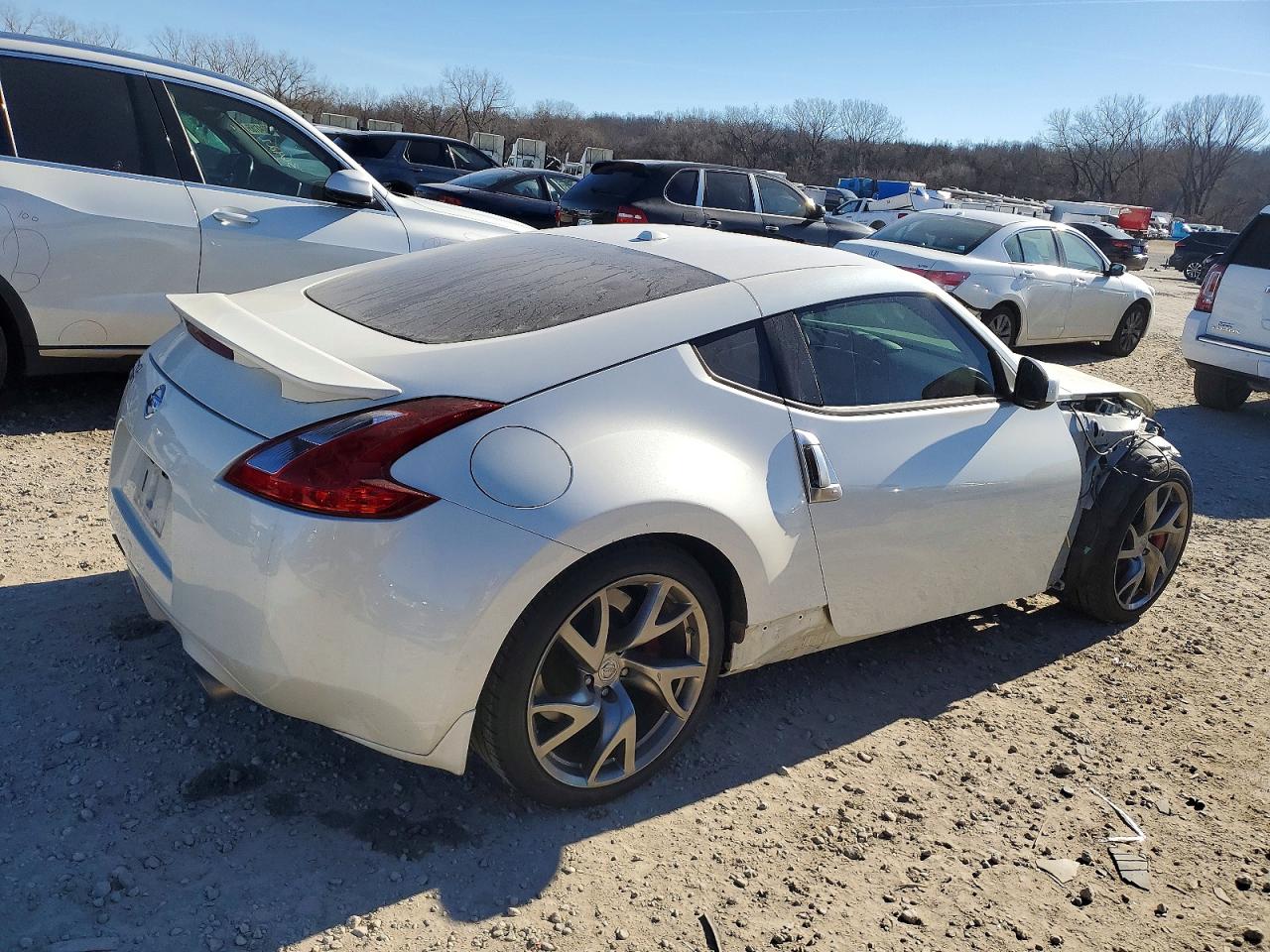 2017 NISSAN 370Z BASE photo 3
