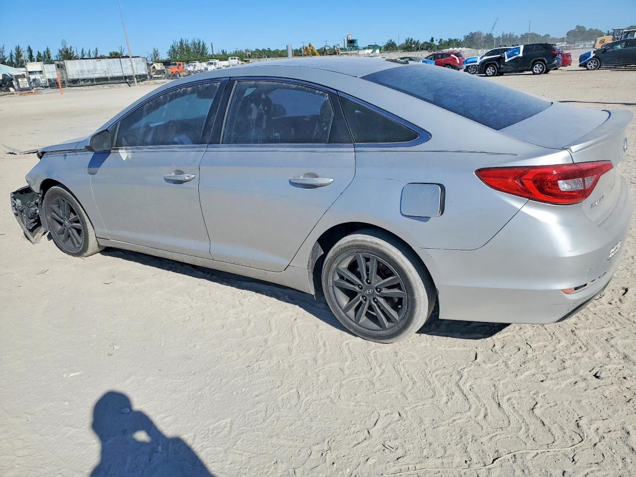 2015 HYUNDAI SONATA SE photo 3
