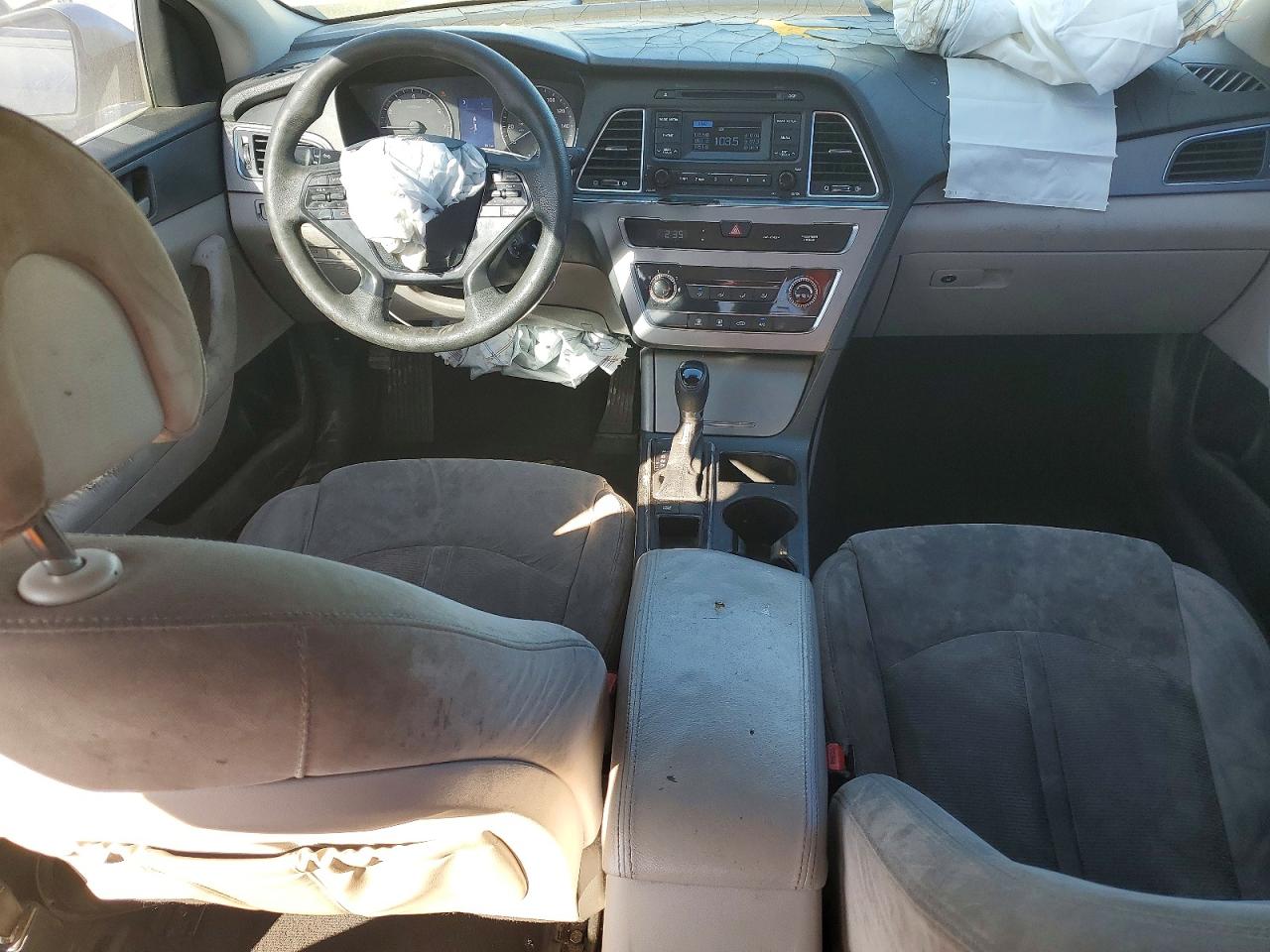 2015 HYUNDAI SONATA SE photo 15
