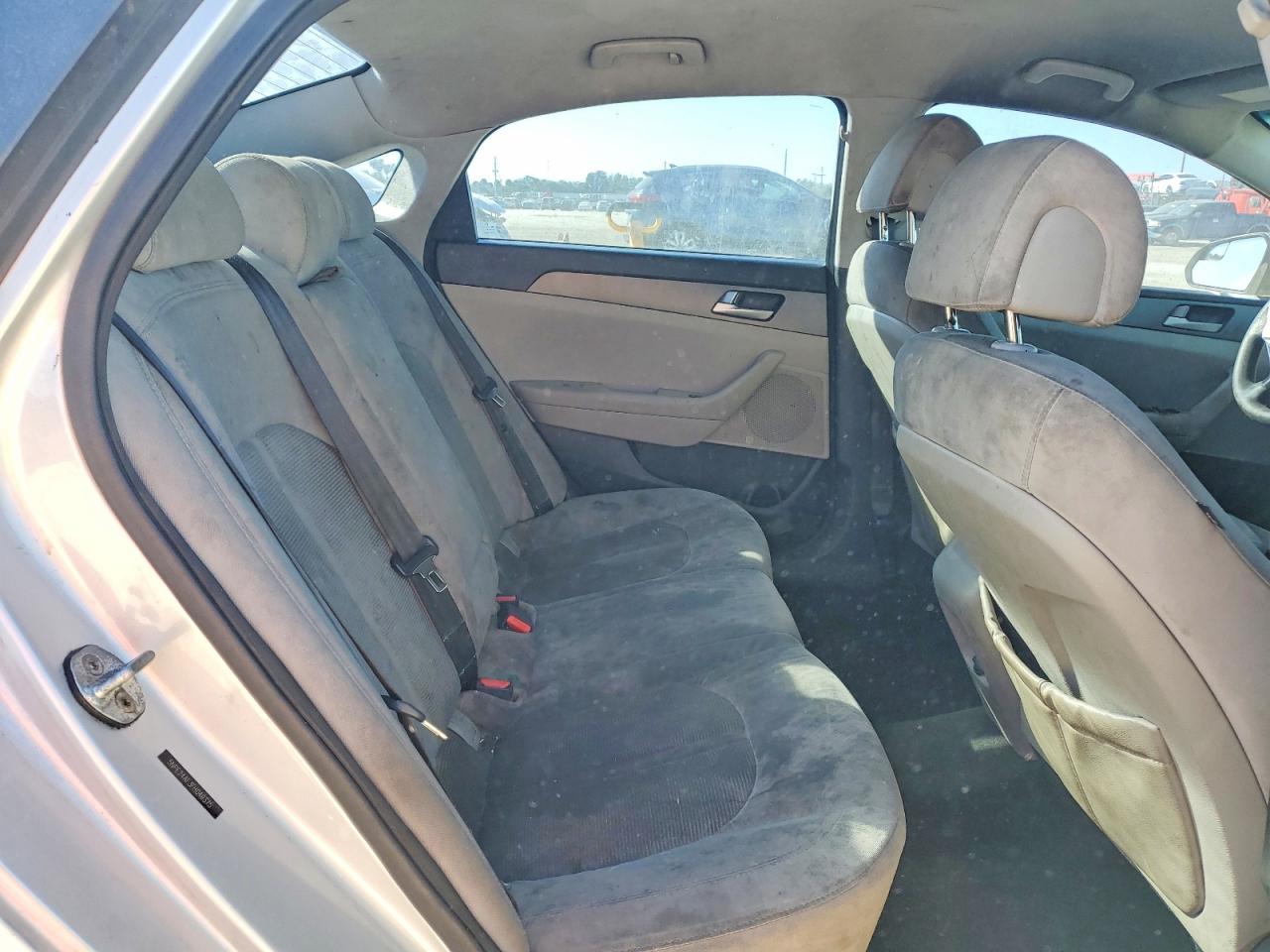 2015 HYUNDAI SONATA SE photo 19