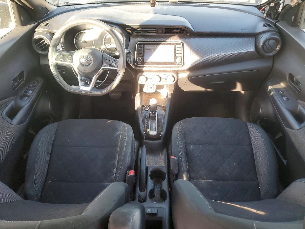2020 NISSAN KICKS S photo 8