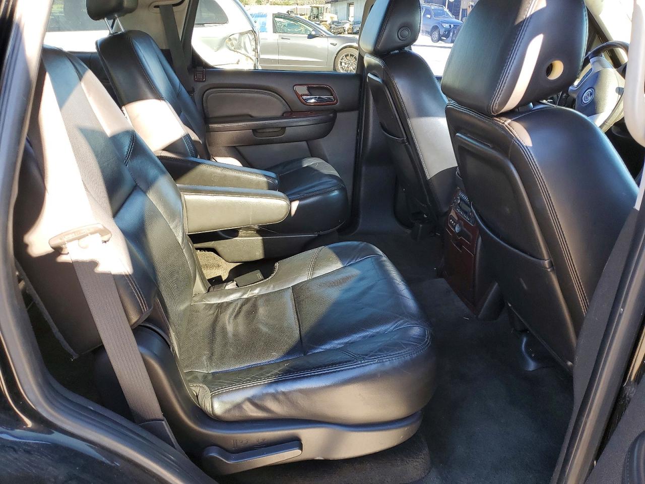 2007 CADILLAC ESCALADE LUXURY photo 11