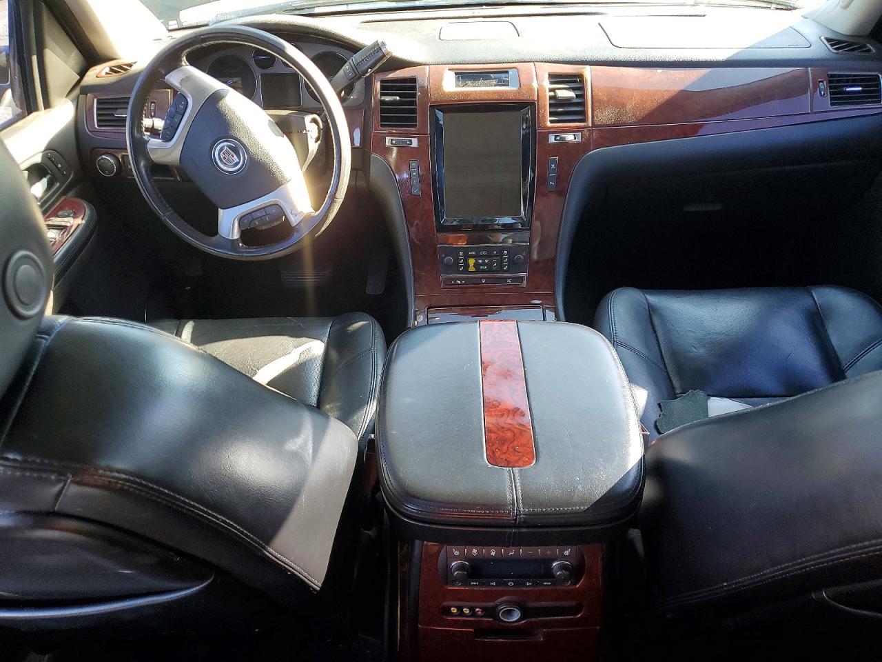 2007 CADILLAC ESCALADE LUXURY photo 8