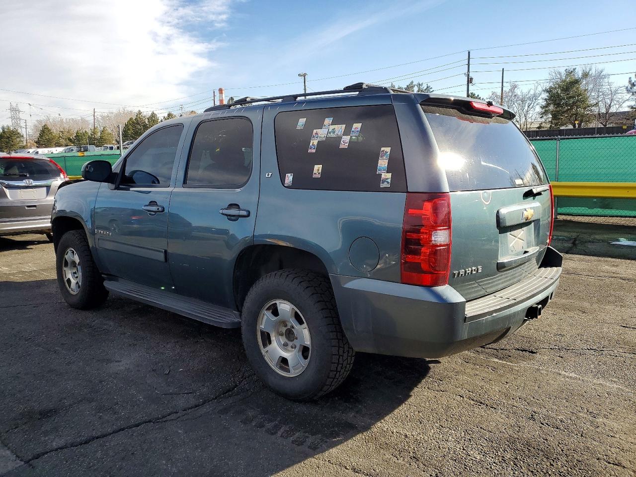 2009 CHEVROLET TAHOE K1500 LT photo 2