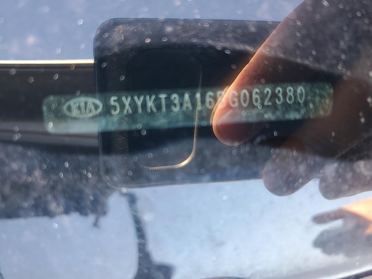 2011 KIA SORENTO BASE photo 25