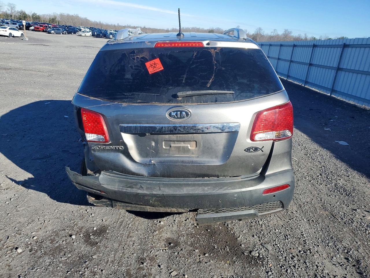 2011 KIA SORENTO BASE photo 11