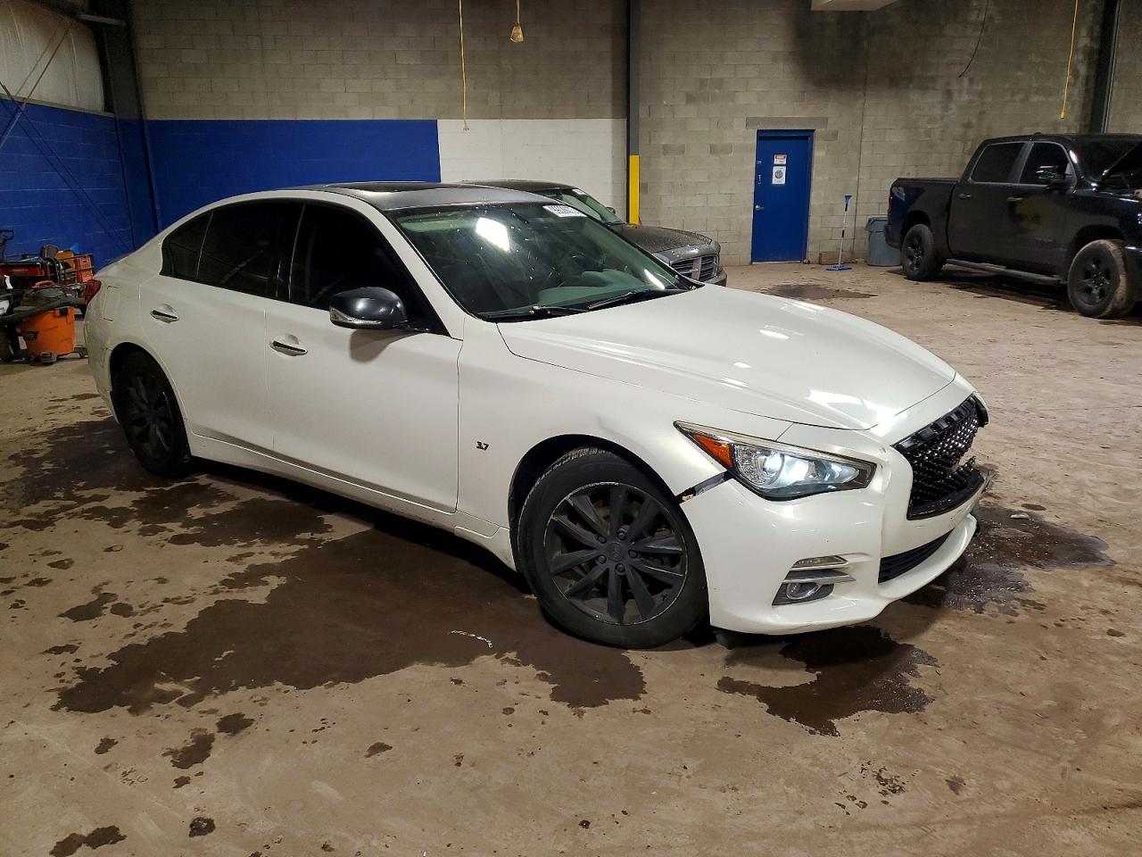 2015 INFINITI Q50 BASE photo 4