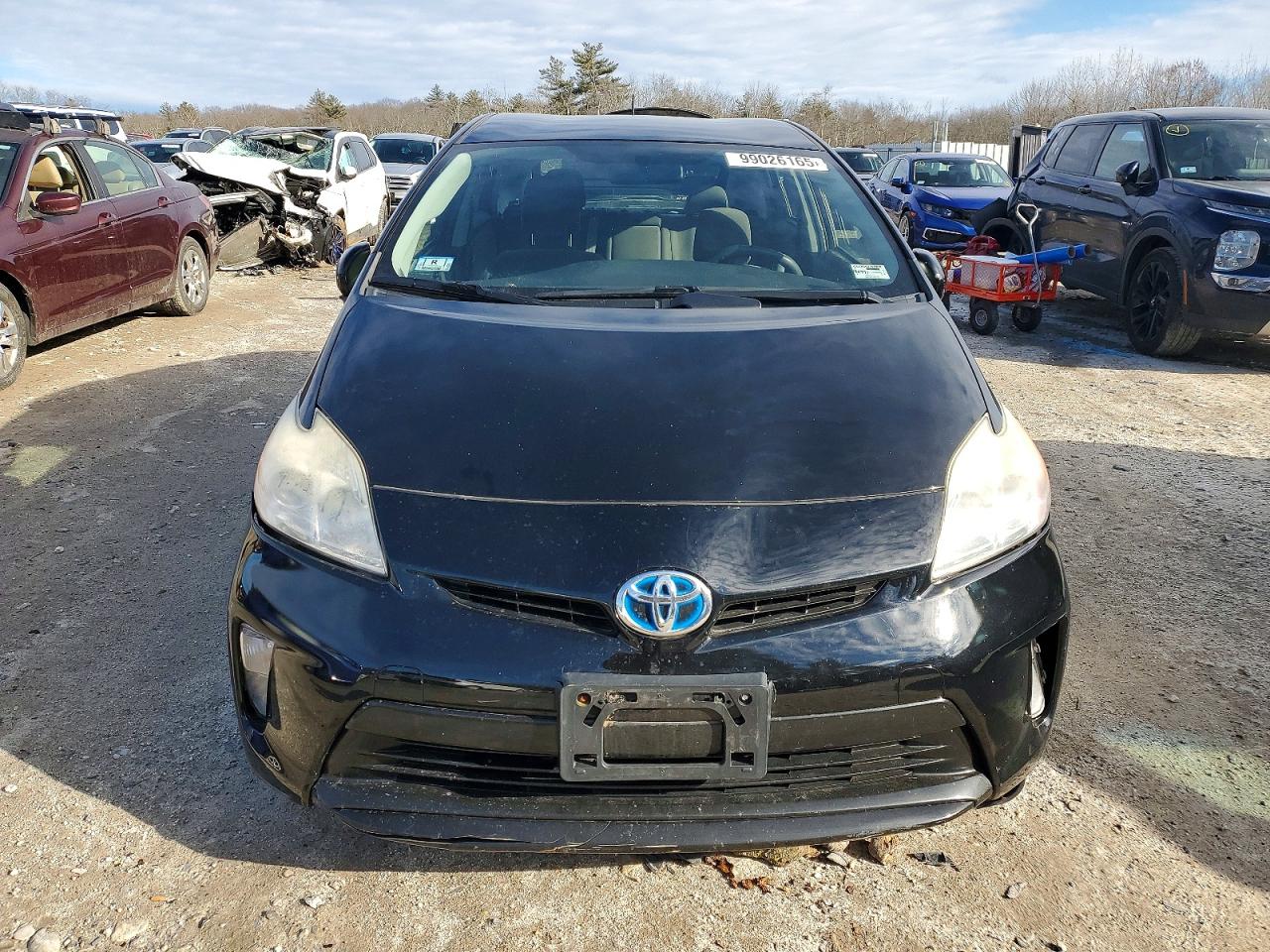 2013 TOYOTA PRIUS photo 9