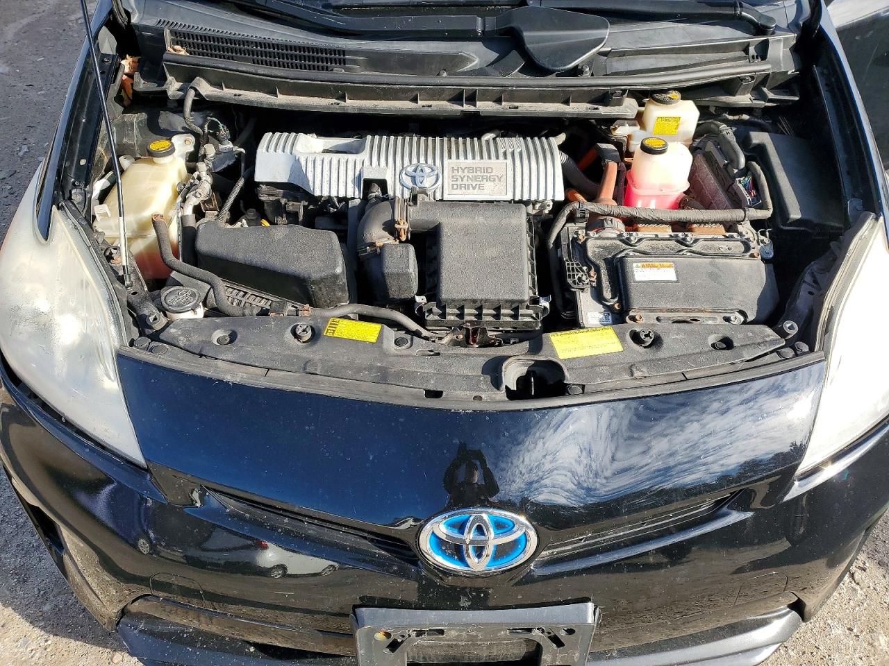 2013 TOYOTA PRIUS photo 21