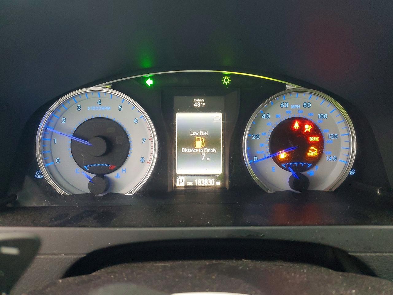 2016 TOYOTA CAMRY LE photo 9