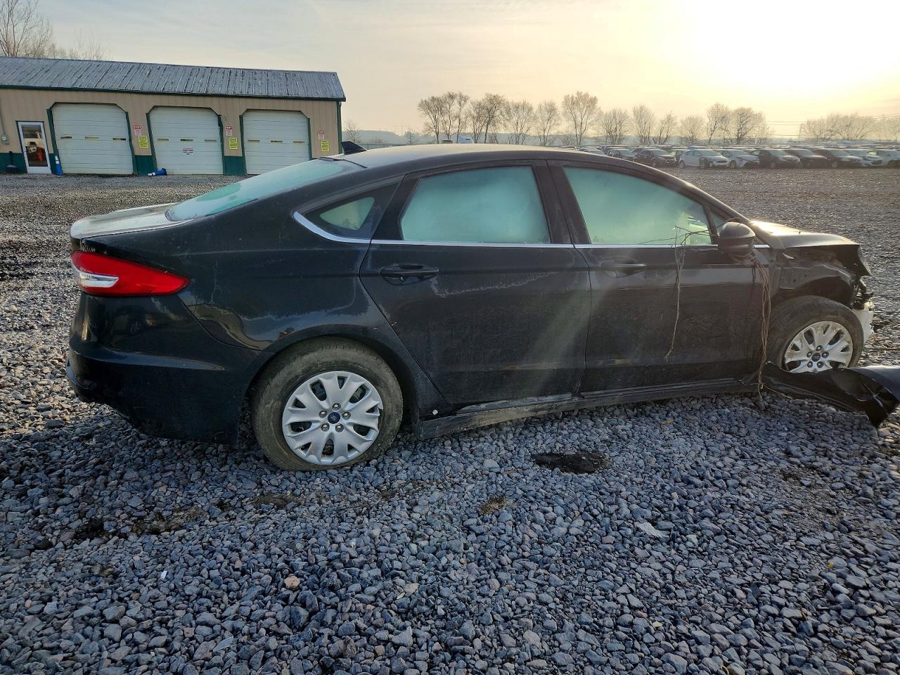 2020 FORD FUSION S photo 3
