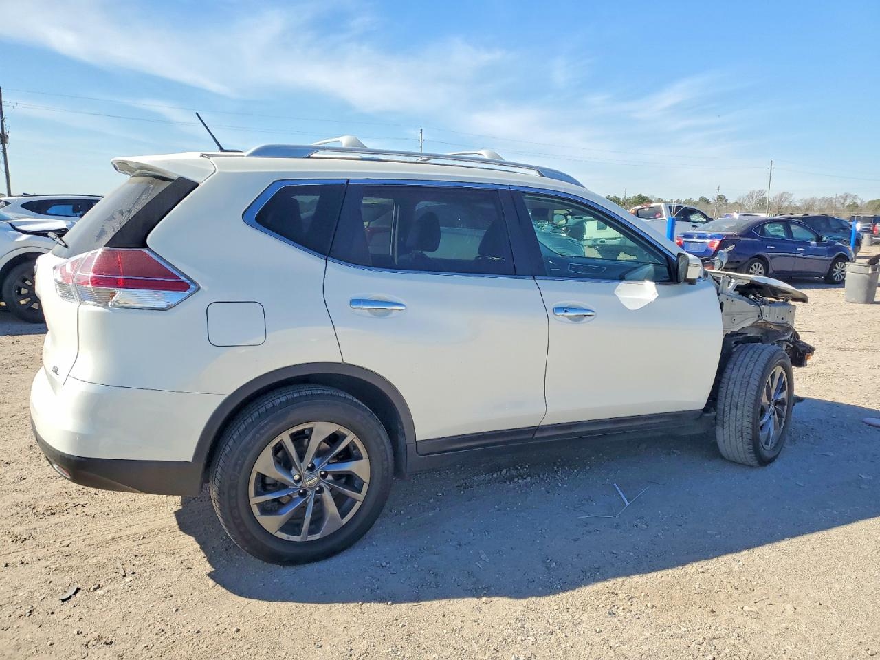 2016 NISSAN ROGUE S photo 3