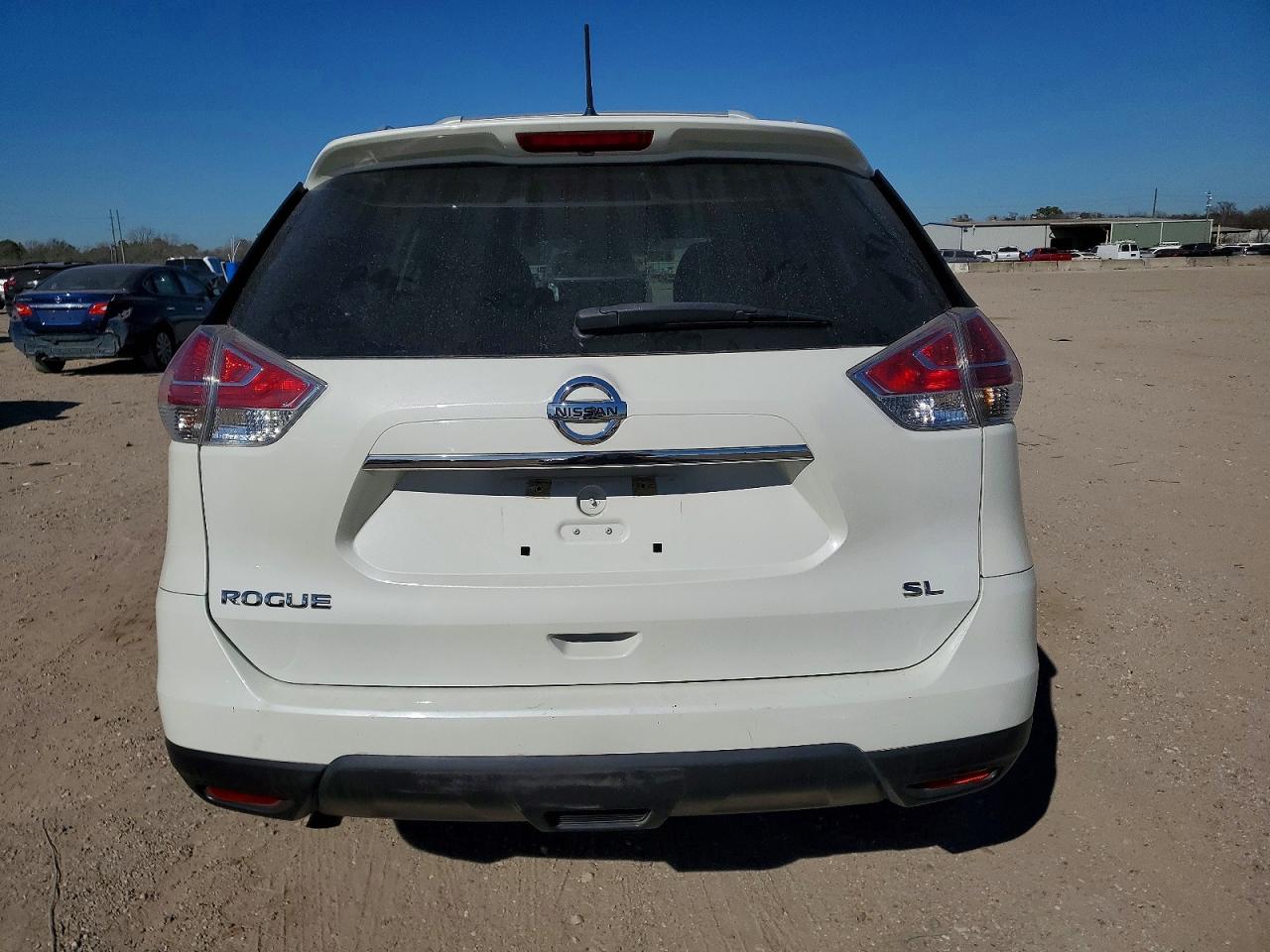 2016 NISSAN ROGUE S photo 6