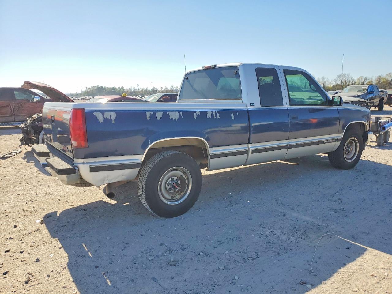 1995 GMC SIERRA C2500 photo 5
