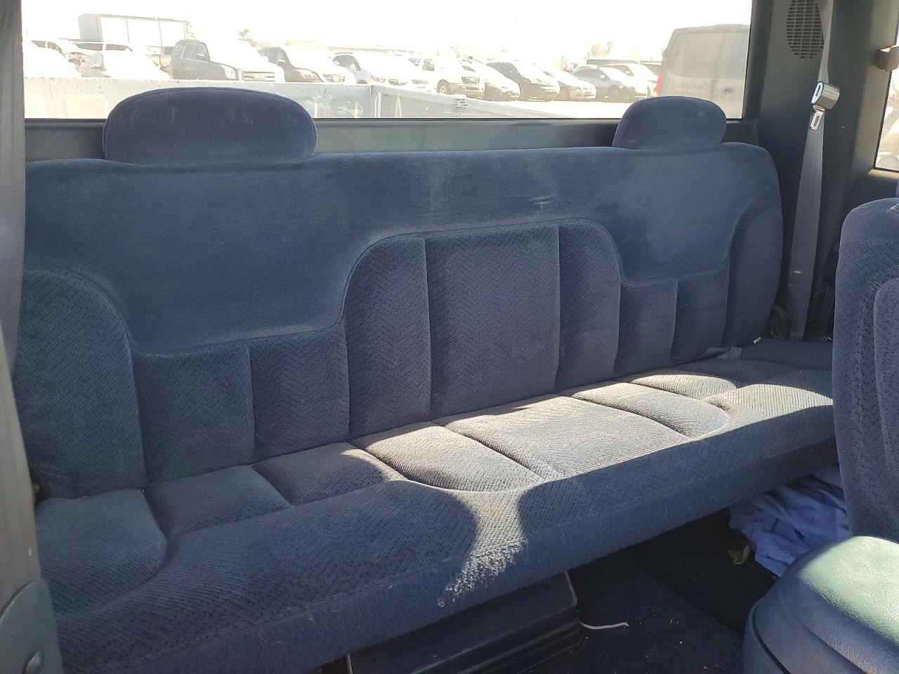 1995 GMC SIERRA C2500 photo 19