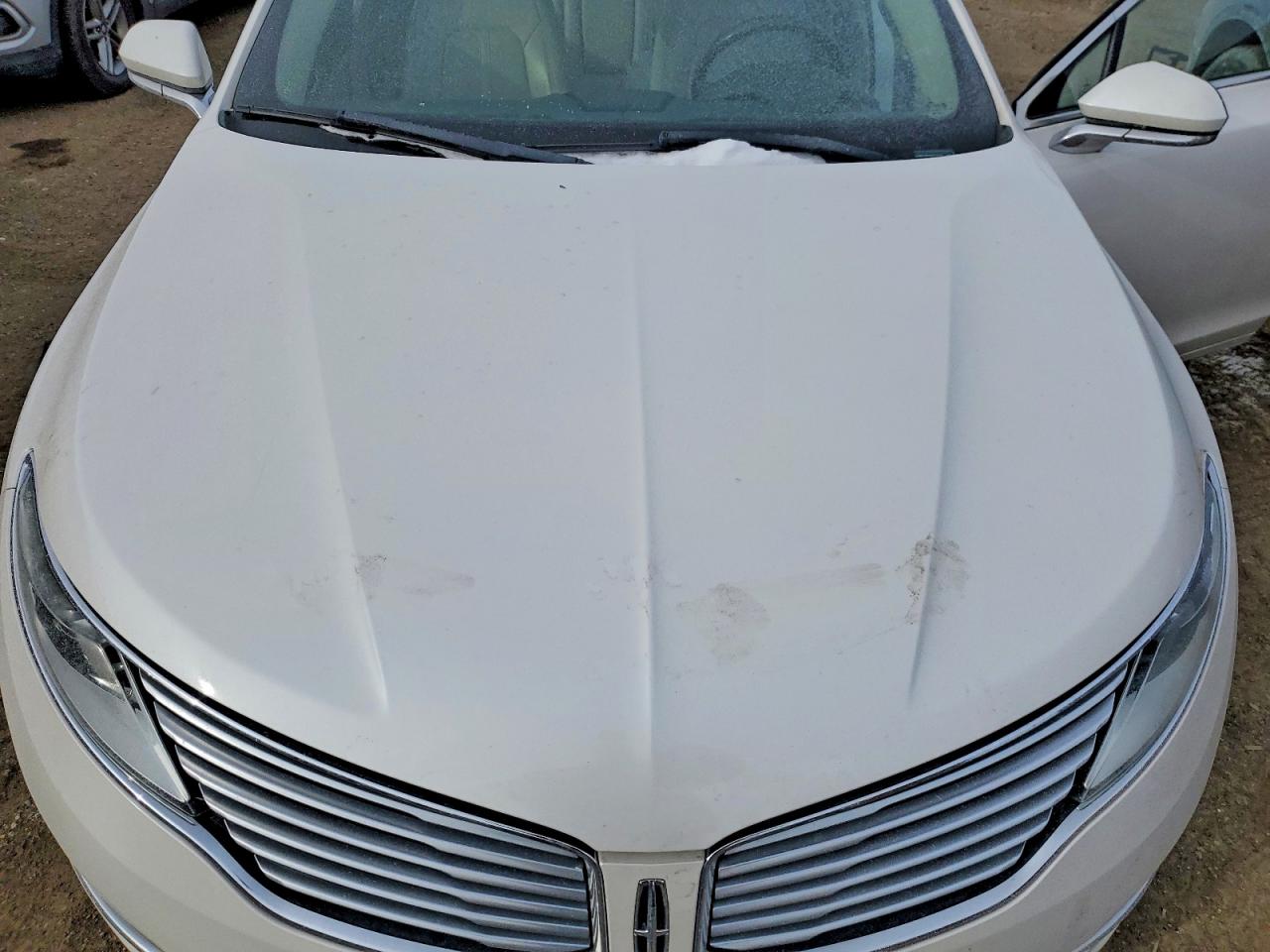 2016 LINCOLN MKZ photo 21