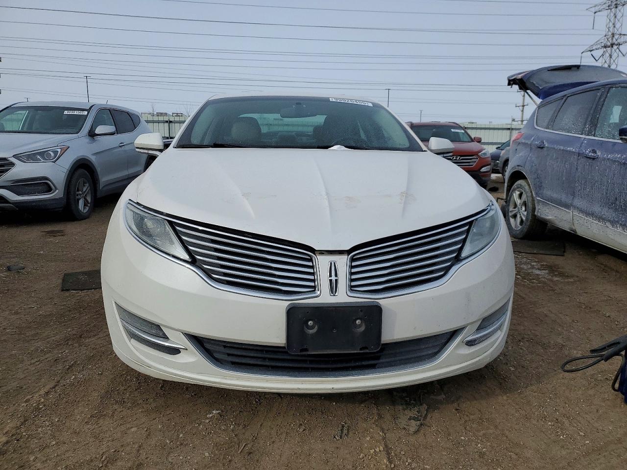 2016 LINCOLN MKZ photo 9