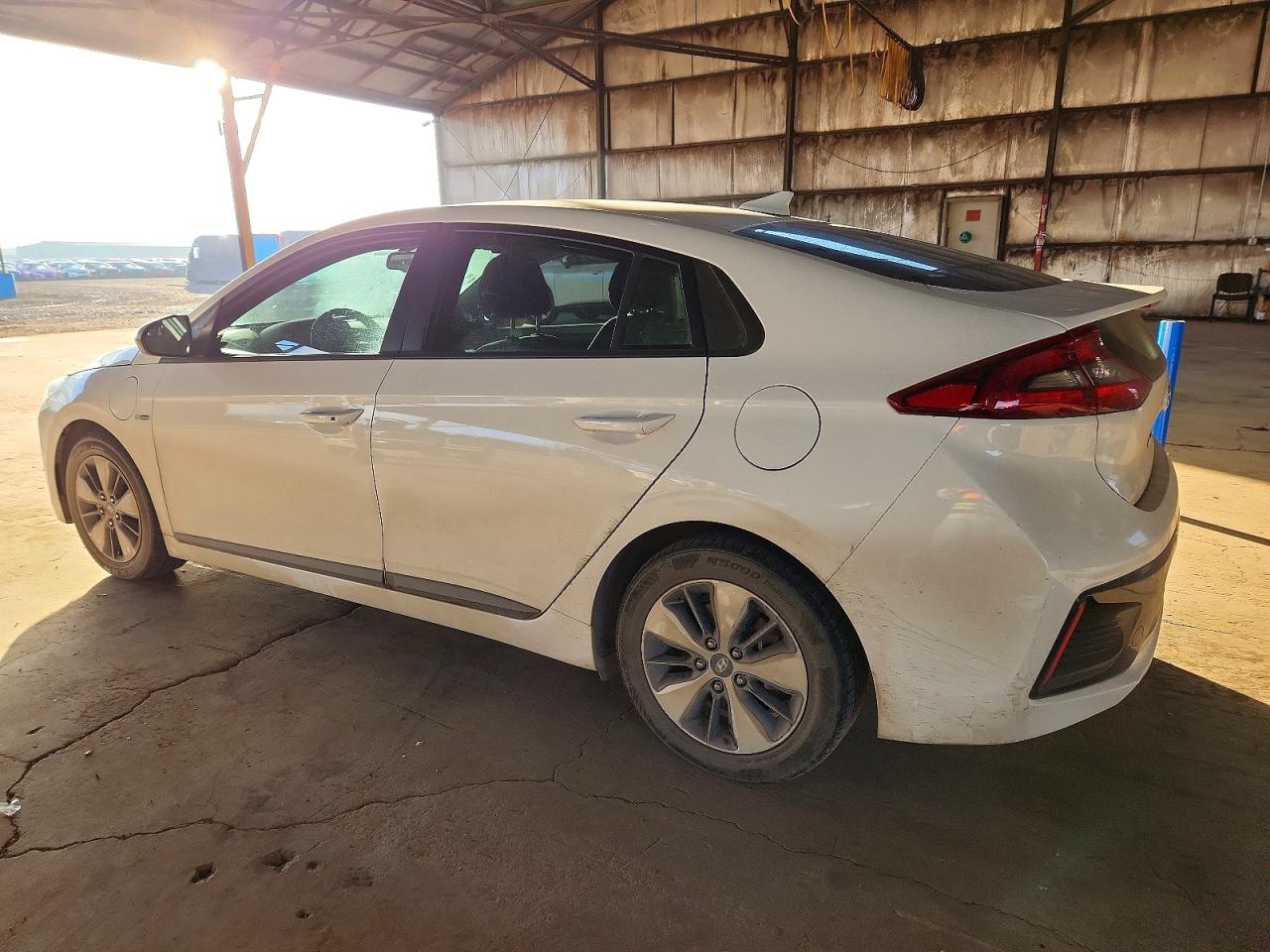 2019 HYUNDAI IONIQ photo 2