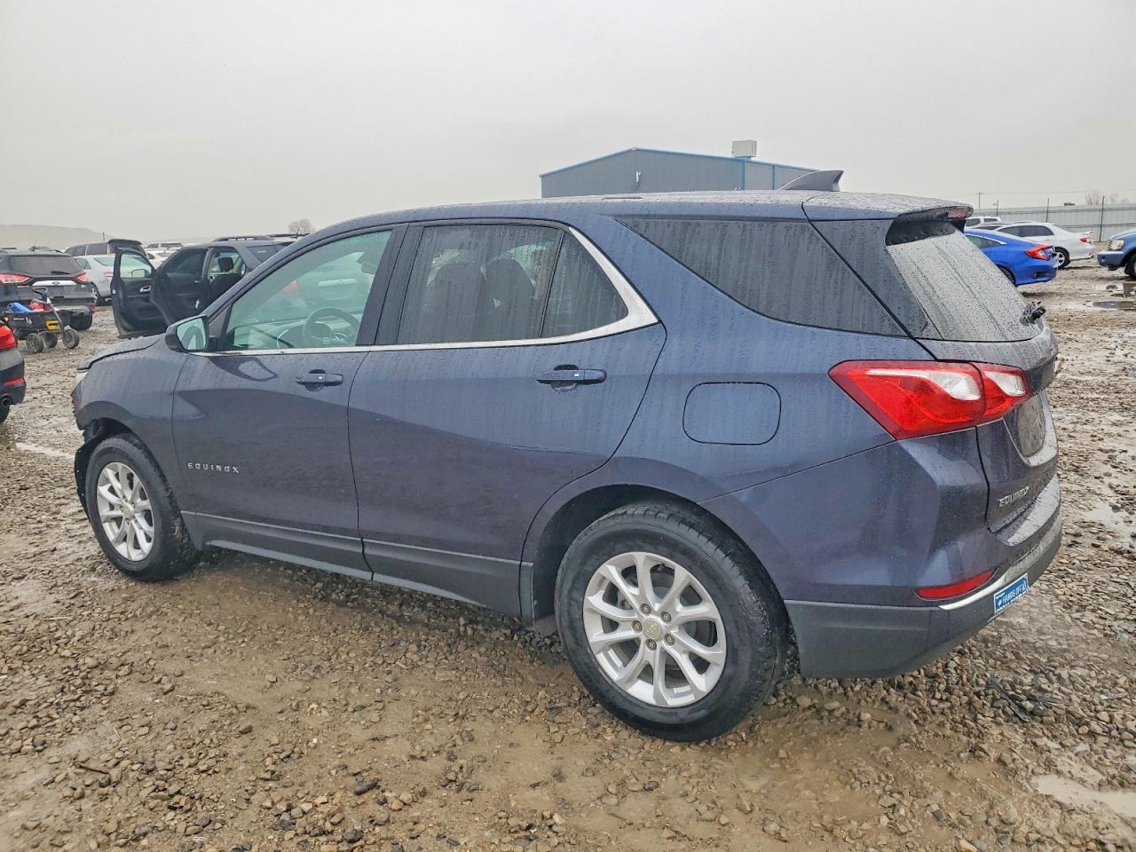 2019 CHEVROLET EQUINOX LT photo 3