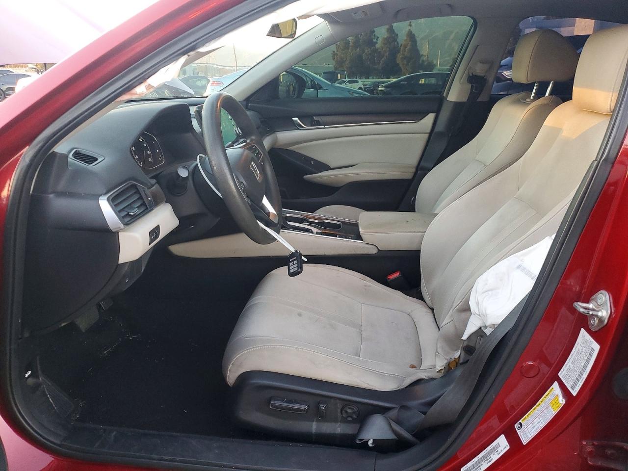 2018 HONDA ACCORD EX photo 7