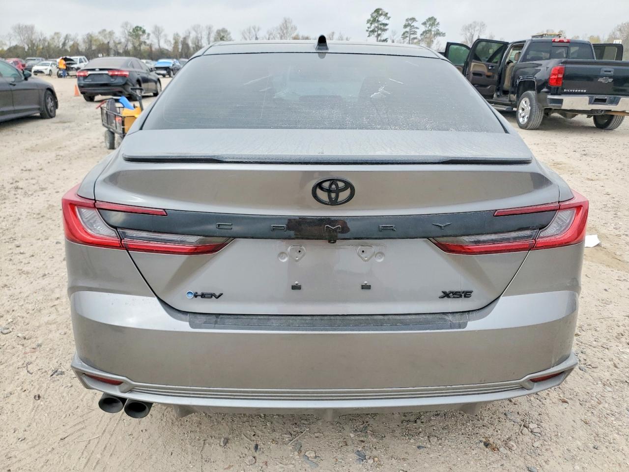2025 TOYOTA CAMRY XSE photo 6