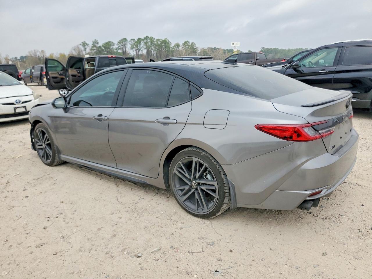 2025 TOYOTA CAMRY XSE photo 2