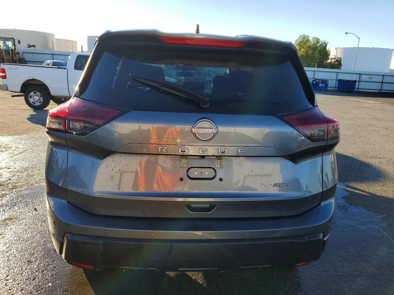2024 NISSAN ROGUE S photo 6
