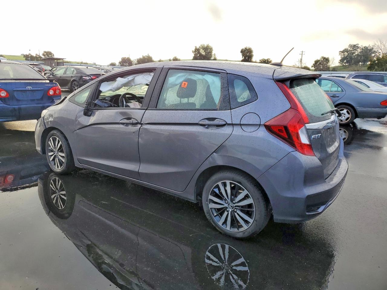 2019 HONDA FIT EX photo 2