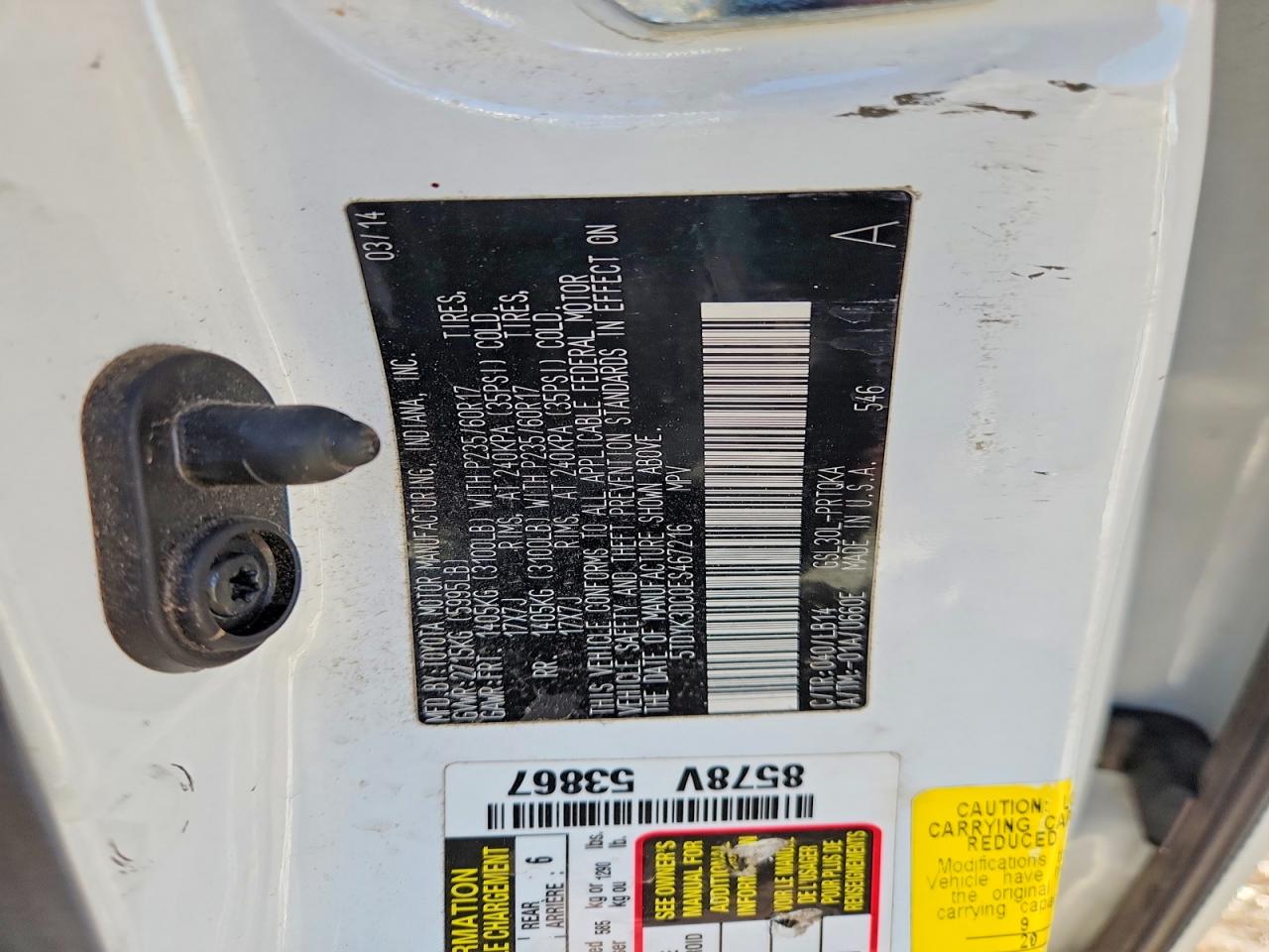 2014 TOYOTA SIENNA XLE photo 13