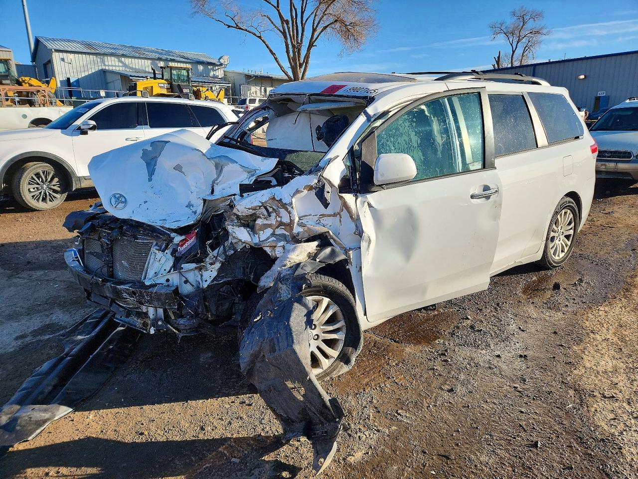 2014 TOYOTA SIENNA