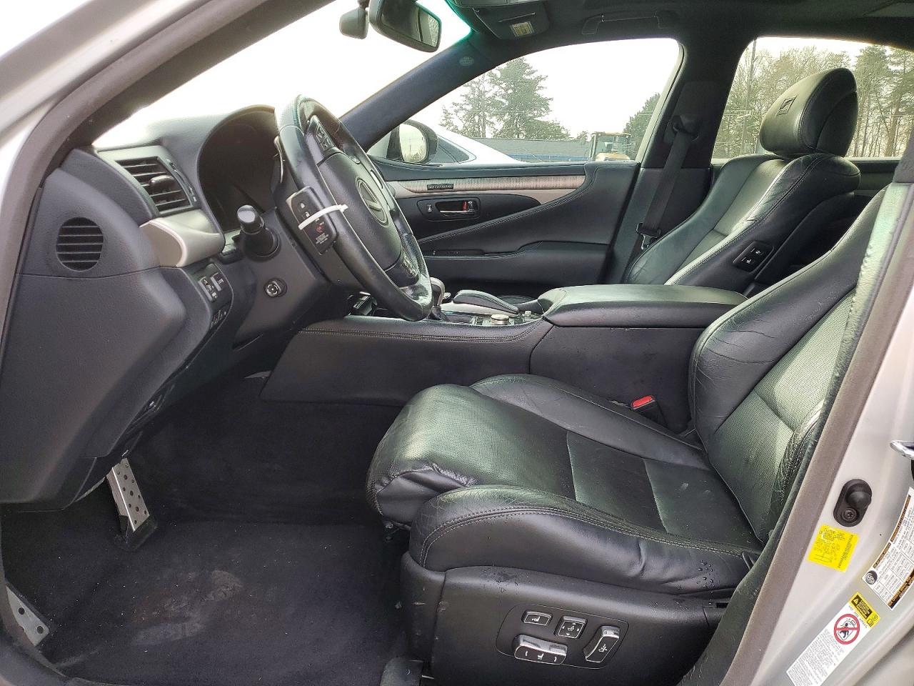 2013 LEXUS LS 460 photo 7