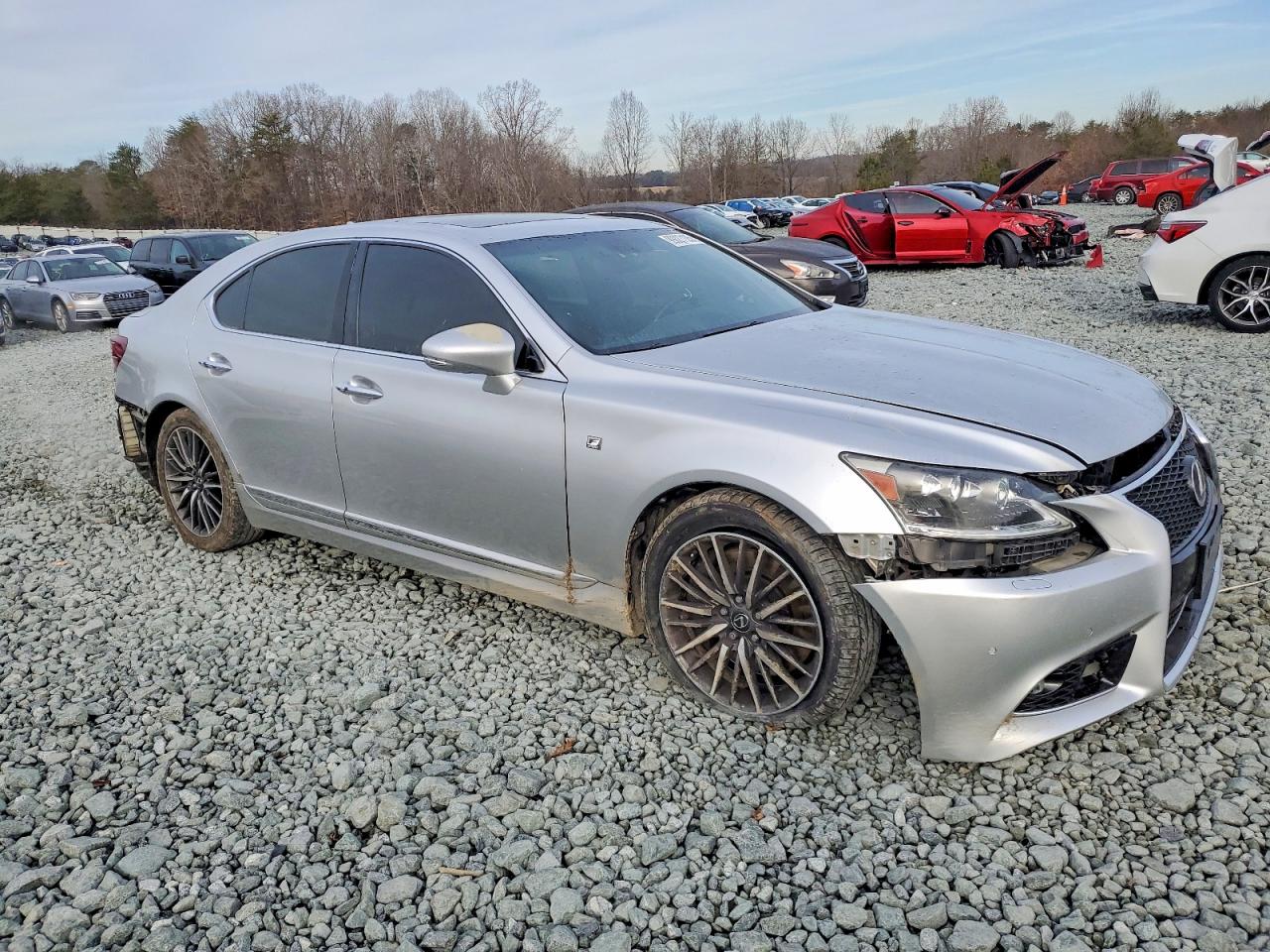2013 LEXUS LS 460 photo 4