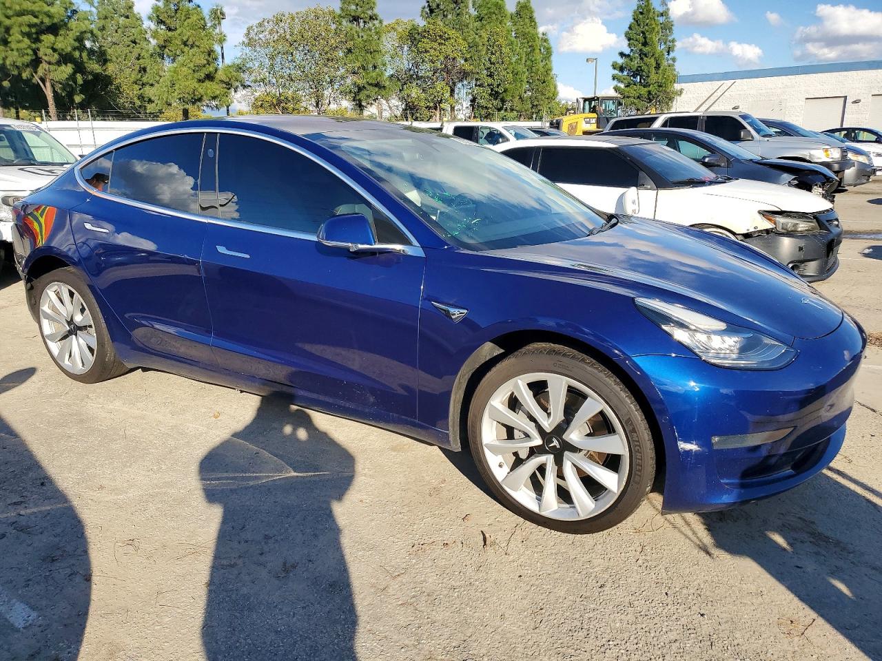 2018 TESLA MODEL 3 photo 4